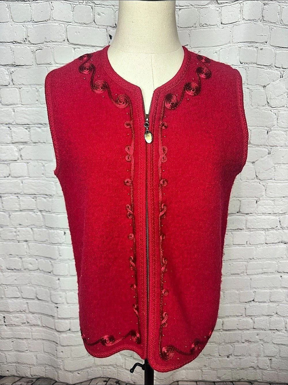 Vintage Y2K Lisa International Boiled Wool Red Embroidered Vest S